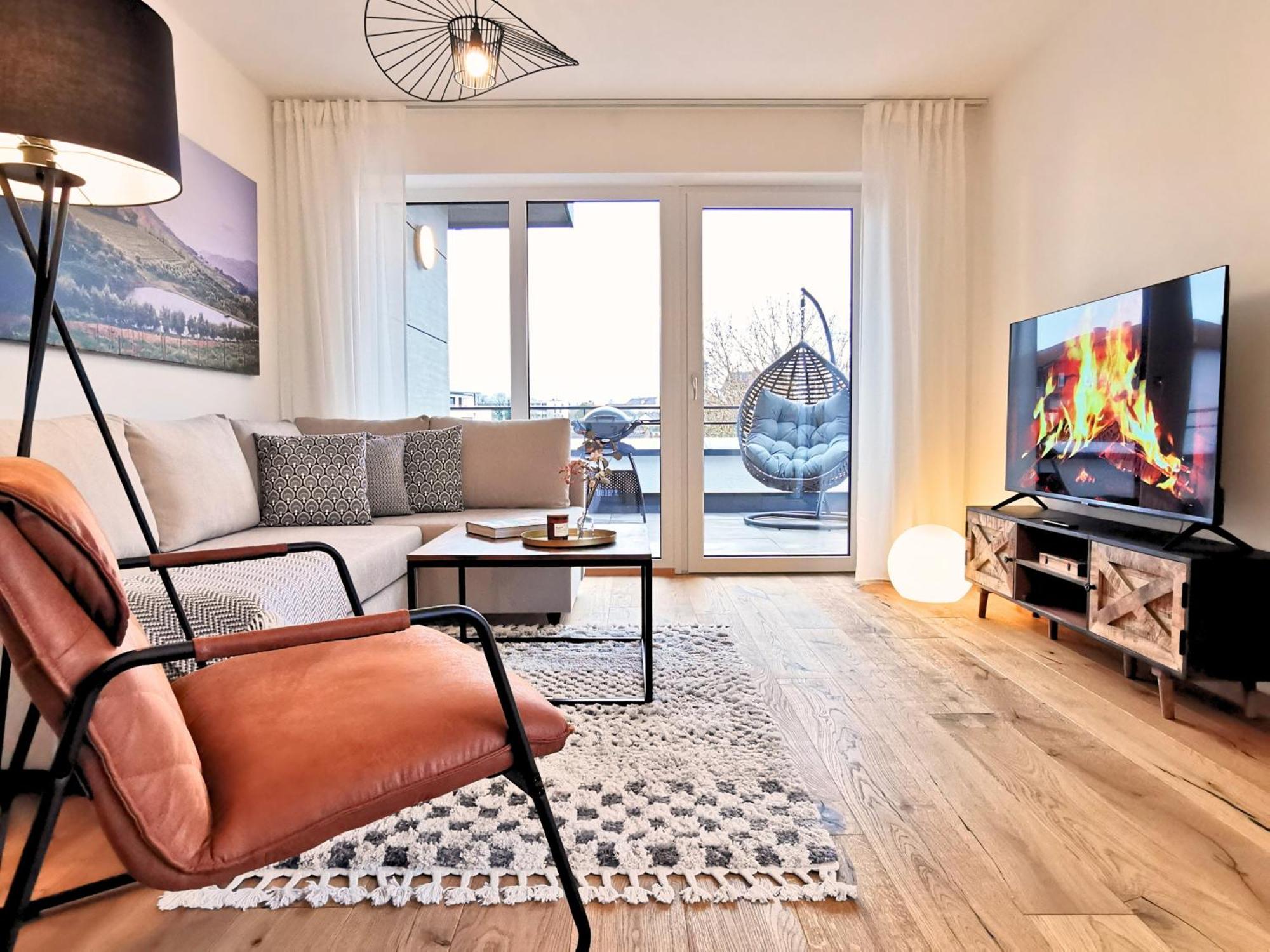 Fynbos Penthouse Deluxe, Balkon, Parkplatz Apartment Щраубинг Екстериор снимка